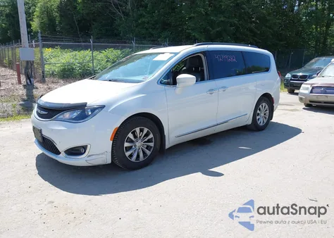 2017 Chrysler Pacifica Touring-L from USA, damaged, VIN 2C4RC1BG1HR795852